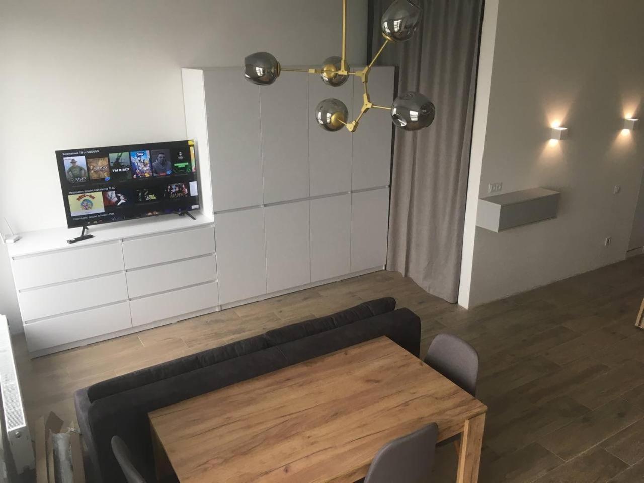 Apartplus - Затишні Апартаменти ドニプロペトロウシク エクステリア 写真